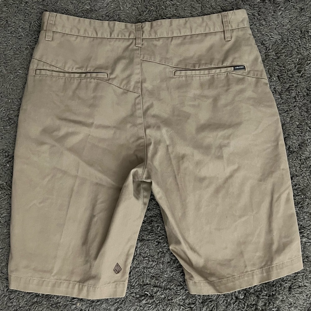 Volcom Short Size 32 - Picture 2 of 4